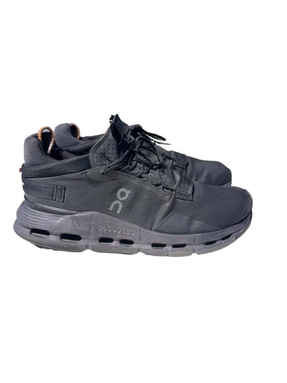 ON RUNNING CLOUDNOVA 2 SIZE 11.5 BLACK SNEAKERS